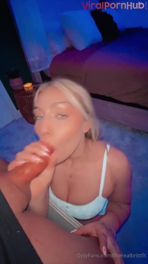 Therealbrittfit Fucking n Cum On Tits Onlyfans Leak
