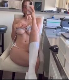 Sophie mudd naked secretary tease so hot