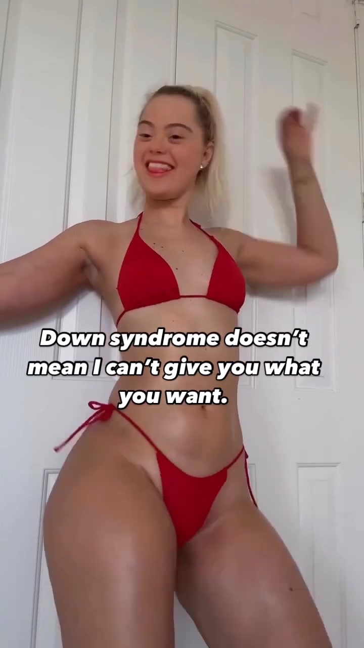Jennysospeciall Onlyfans New video showing off her body