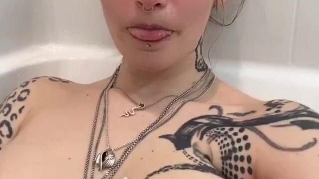 Kati Karenina Nude Teasing Nipple Onlyfans video