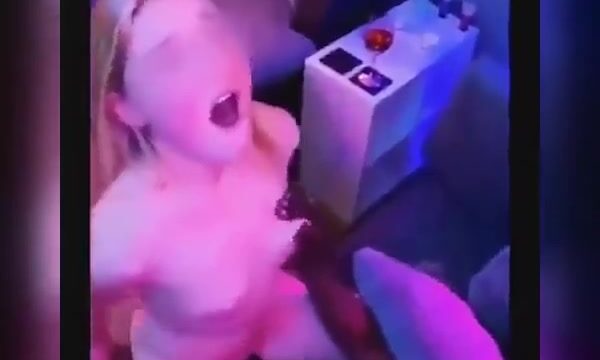 Maddie Kowalski Video Eiffel Tower Sex Tape Trending HOT !!!